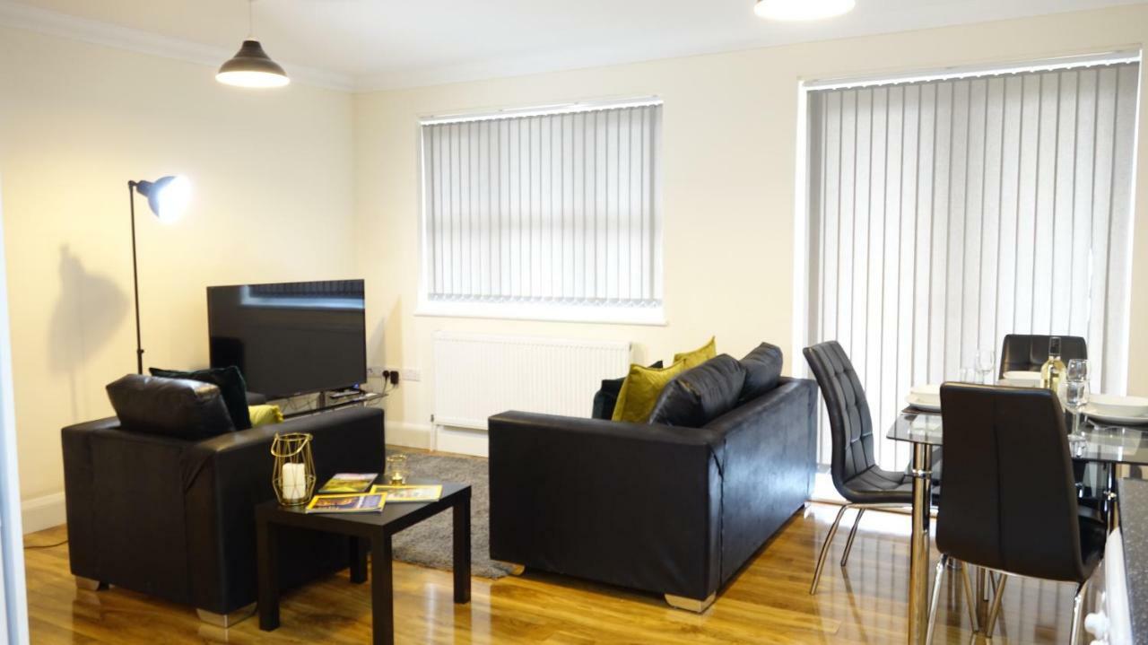 Appartement Luxury 2 Bed 2 Bath - Free Parking - 5Min To Airport - Sleeps 6 à Ashford  Extérieur photo