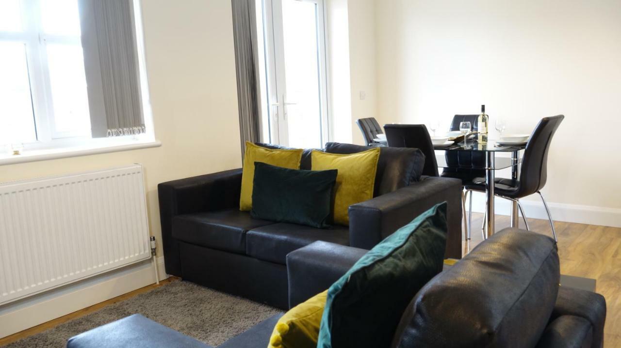 Appartement Luxury 2 Bed 2 Bath - Free Parking - 5Min To Airport - Sleeps 6 à Ashford  Extérieur photo