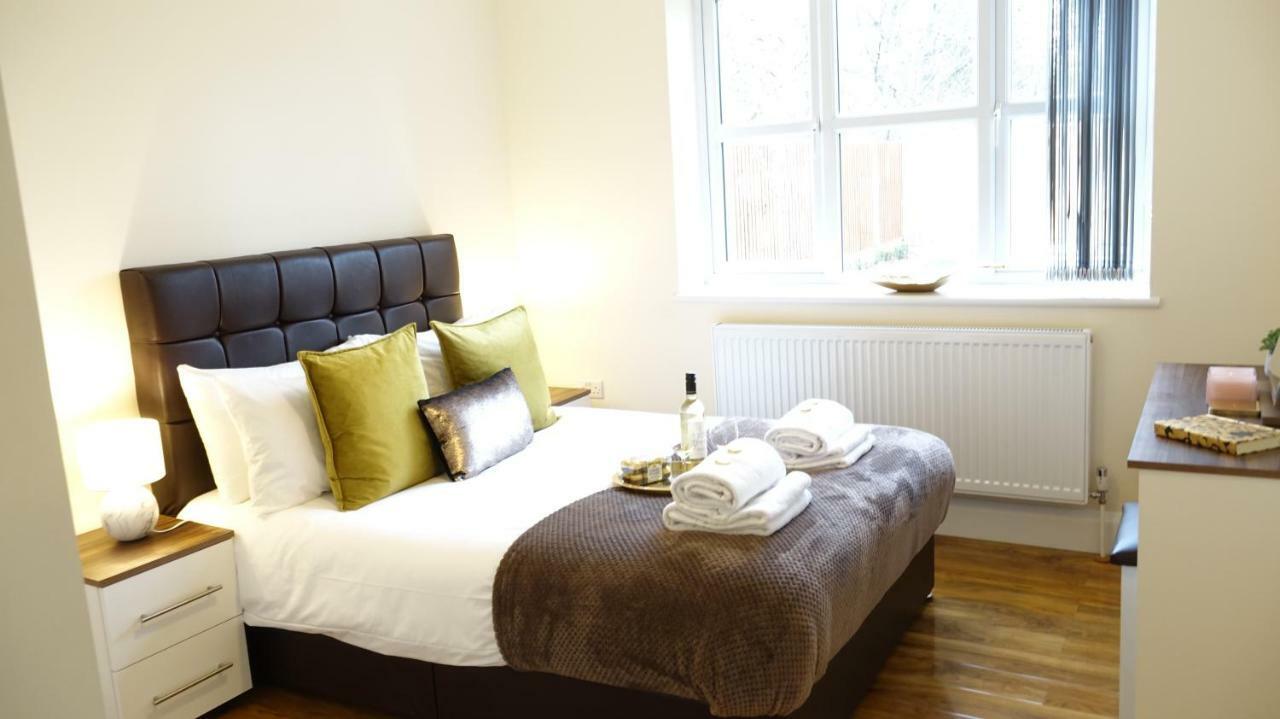 Appartement Luxury 2 Bed 2 Bath - Free Parking - 5Min To Airport - Sleeps 6 à Ashford  Extérieur photo